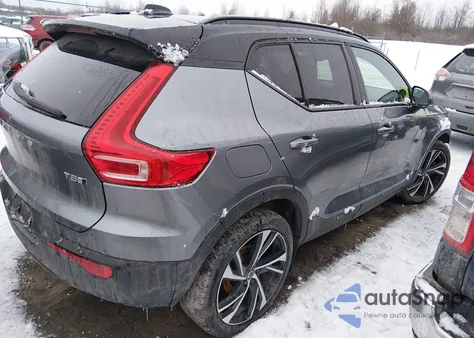 2019 Volvo Xc40 T5 Momentum/T5 R-Design from USA, damaged, VIN YV4162XZ9K2003874
